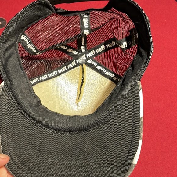 Neff SnapBack - Picture 2 of 3